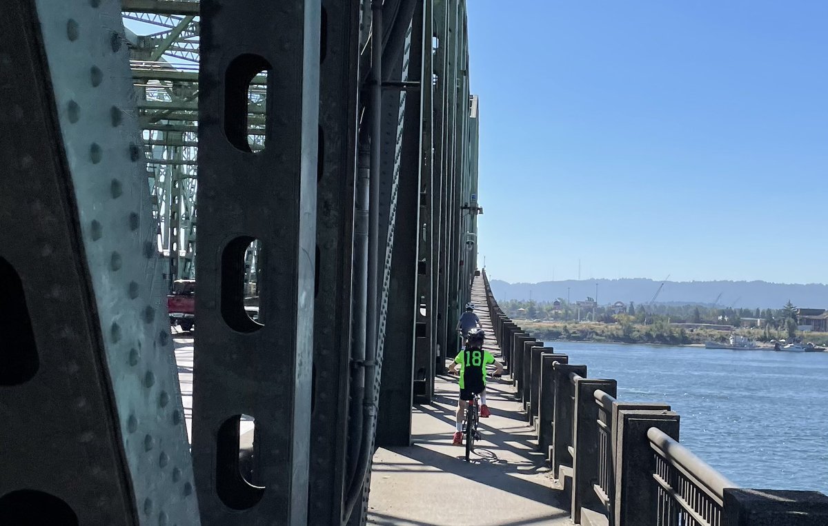 BikeVanWa's tweet photo. The nice weather was a reminder of how the upcoming I5 bridge design needs better access for non-car movers. People deserve to cross to enjoy the vistas & their commute. This could be a destination instead of a white knuckle experience. #ibrprogram don’t overlook this necessity. https://t.co/6HbZSmKoPL