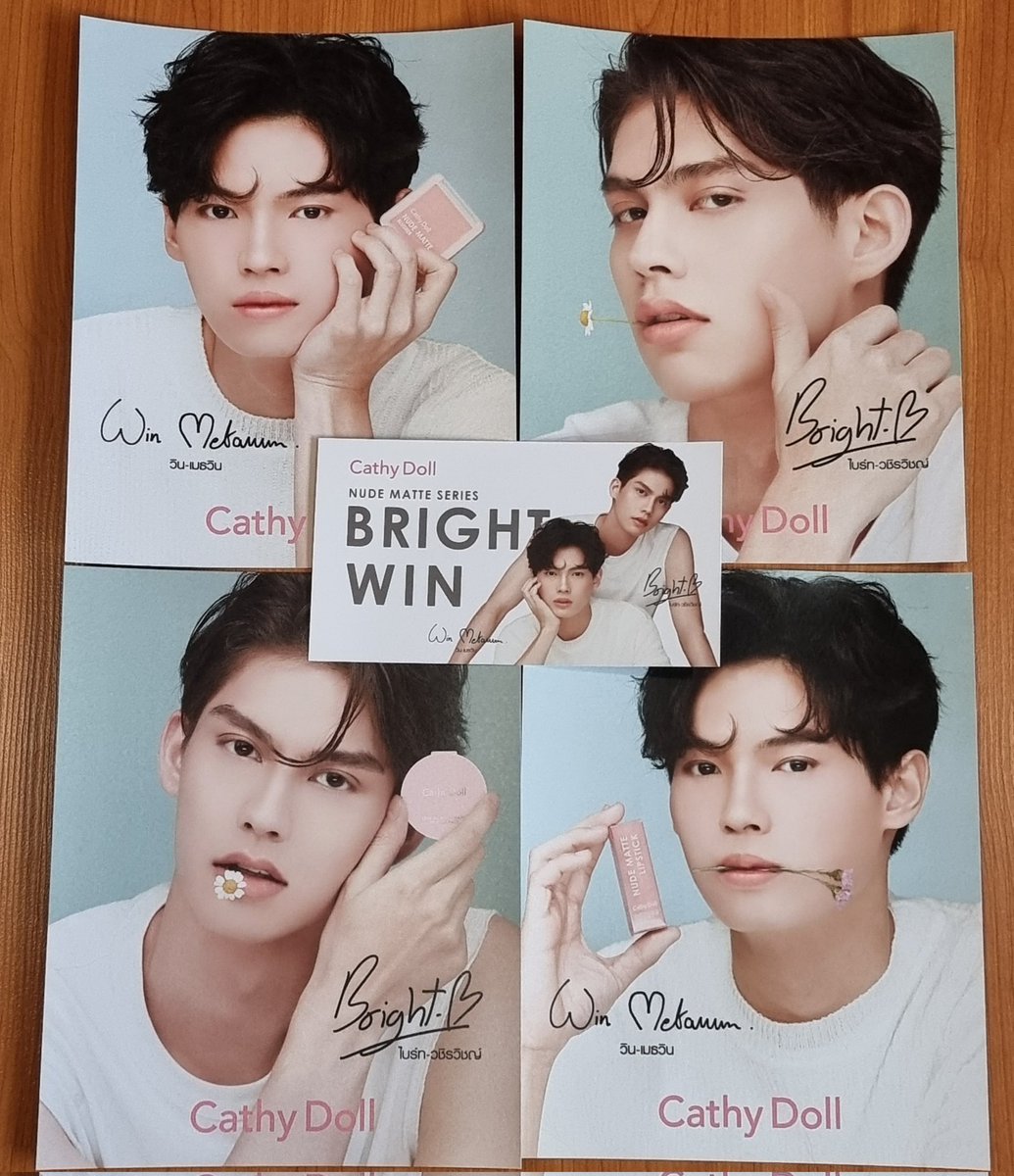 bowpuff's tweet photo. Me: แต่งหน้าไม่เป็นและ WFH
ไบร์ทวิน: หม่ามี๊....
Me again:
#BoxSetBrightWinFinForHome
#CathyDollxBrightWin
#bbrightvc #winmetawin https://t.co/V59GR9WLP7