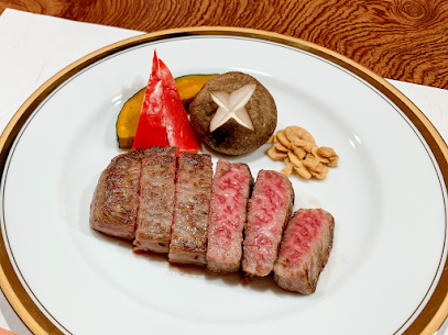 yui58397133's tweet photo. 小田原市のステーキが美味しいお店◎
目の前で焼き上がる相州牛・A5の黒毛和牛を
五感で愉しむ贅沢なひとときを😋

📌ステーキハウス金井小田原駅前店
https://t.co/IsYdGsyb6O

#ステーキハウス金井小田原駅前店 #小田原市 #ステーキ #小田原 #ディナー #ランチ #コース料理 #小田原駅 https://t.co/tkC2CcM7ST