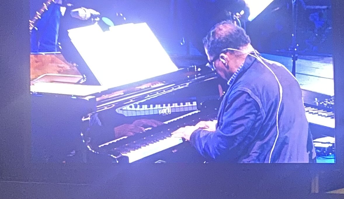 ArevaMartin's tweet photo. The incomparable ⁦@herbiehancock⁩ at the ⁦@HollywoodBowl⁩ #Jazz #LAFallNights https://t.co/jaTtBDUsTO
