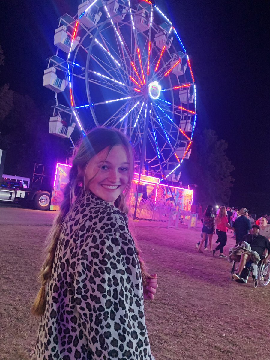 COURT_NEY_21's tweet photo. 🎡🎡🎡 https://t.co/q6pBRY9Yat