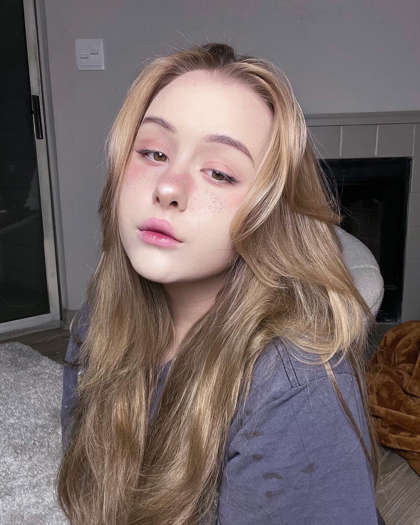 TW Pornstars - 2 pic. Zoey Uso. Twitter. Jelly Makeup . 9:13 AM - 27