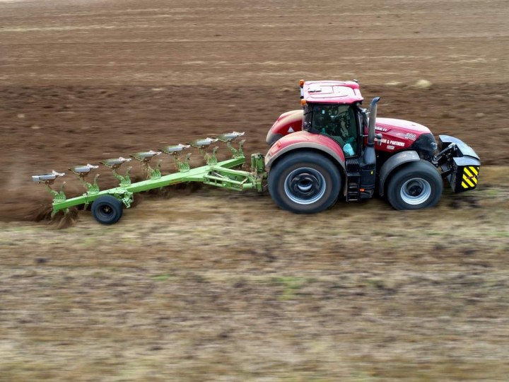 soaringviews's tweet photo. Ploughing after the harvest. #WexMondays #farmingUK #dji https://t.co/3J0jLbfrRN