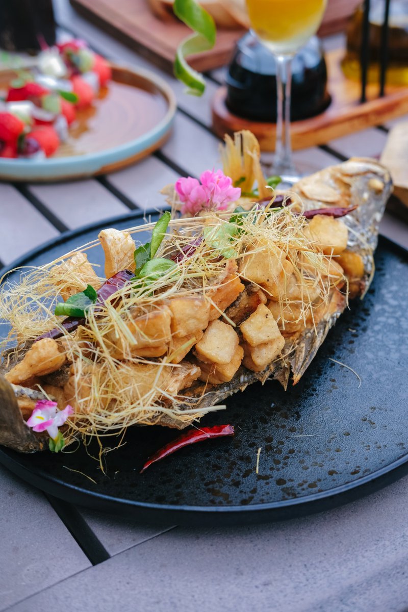 cliff_koh's tweet photo. We are renowned for our innovative, authentic dishes that will delight your senses and leave you wanting more
The only place to spend your afternoon 🍷
For Restaurant reservations
Please call +66 77 448508
https://t.co/UYKZXCxuaM
#seafood #visitsamui https://t.co/XUlKt0eLLI