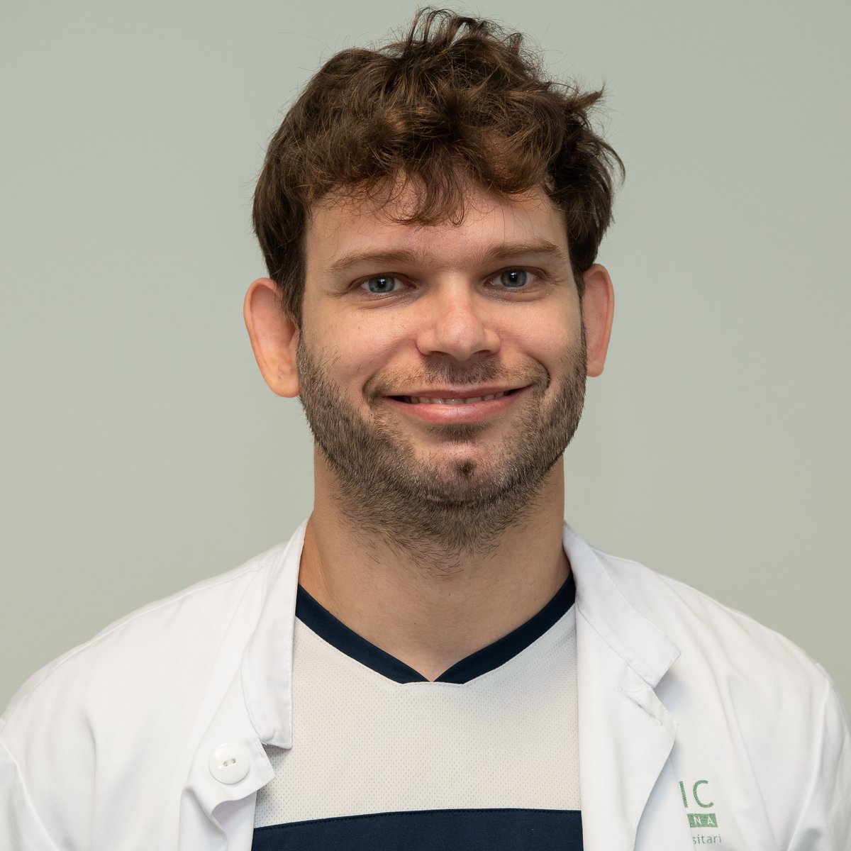 BcnVih's tweet photo. HOY a las 15.45h!!!
🔴 Sesión sobre #Covid19 y #VIH
Con la participación del Dr. Jordi Navarro de @vallhebron y del Dr. Alexy Inciarte de #BcnVih. 
Coordina: Dr. Mallolas @BcnVih @hospitalclinic

Más información: https://t.co/RdXvZO1V3X https://t.co/x7LdRttNip