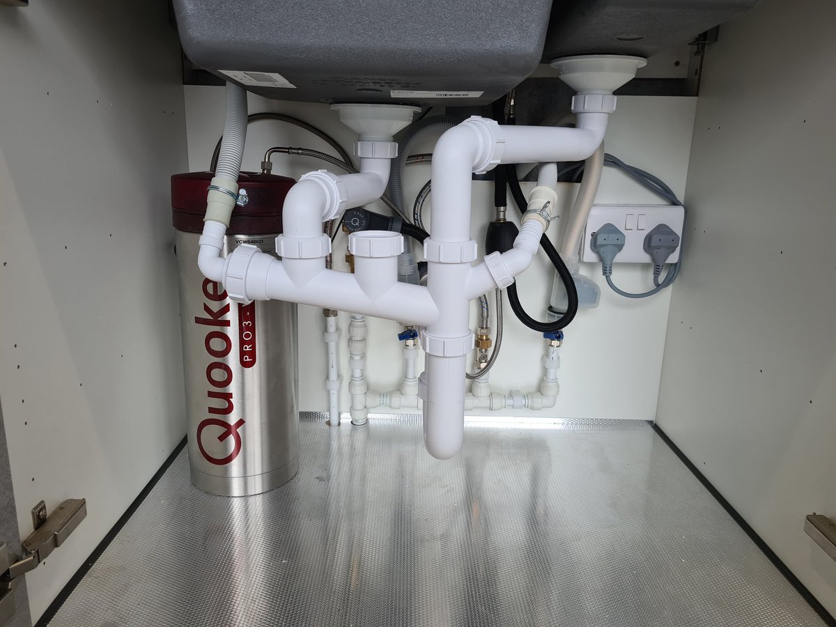 Installation of this @quookeruk boiling water tap on this kitchen project #builders #joiners #fittedkitchen #halifax @SelcoBW see gsjoinery.com for more or find us on @Checkatrade