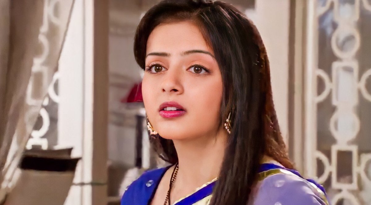 She looks so beautiful here🥺❤️

#ShrenuParikh #Asstha 
#IPKKND
