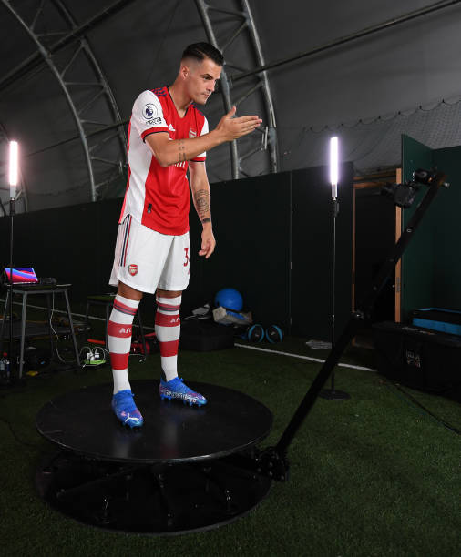 Happy birthday Super Leader and Captain, here\s wishing you a quick recovery. Granit Xhaka  