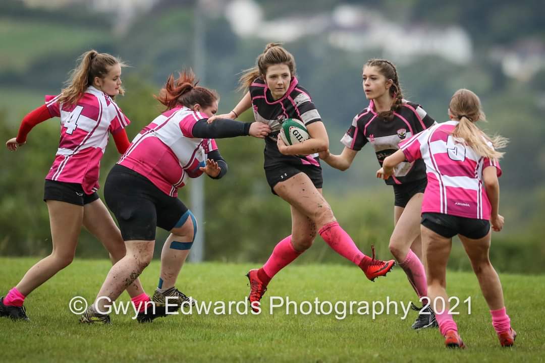 gwyneds136's tweet photo. @YPiodPinc @TumbleRFC @MawrMerched @wiberodrfc @Scarlets_Ladies @waleswomenrugby. Great to see  future women's rugby talent back playing rugby. https://t.co/WyXXGP9wGA