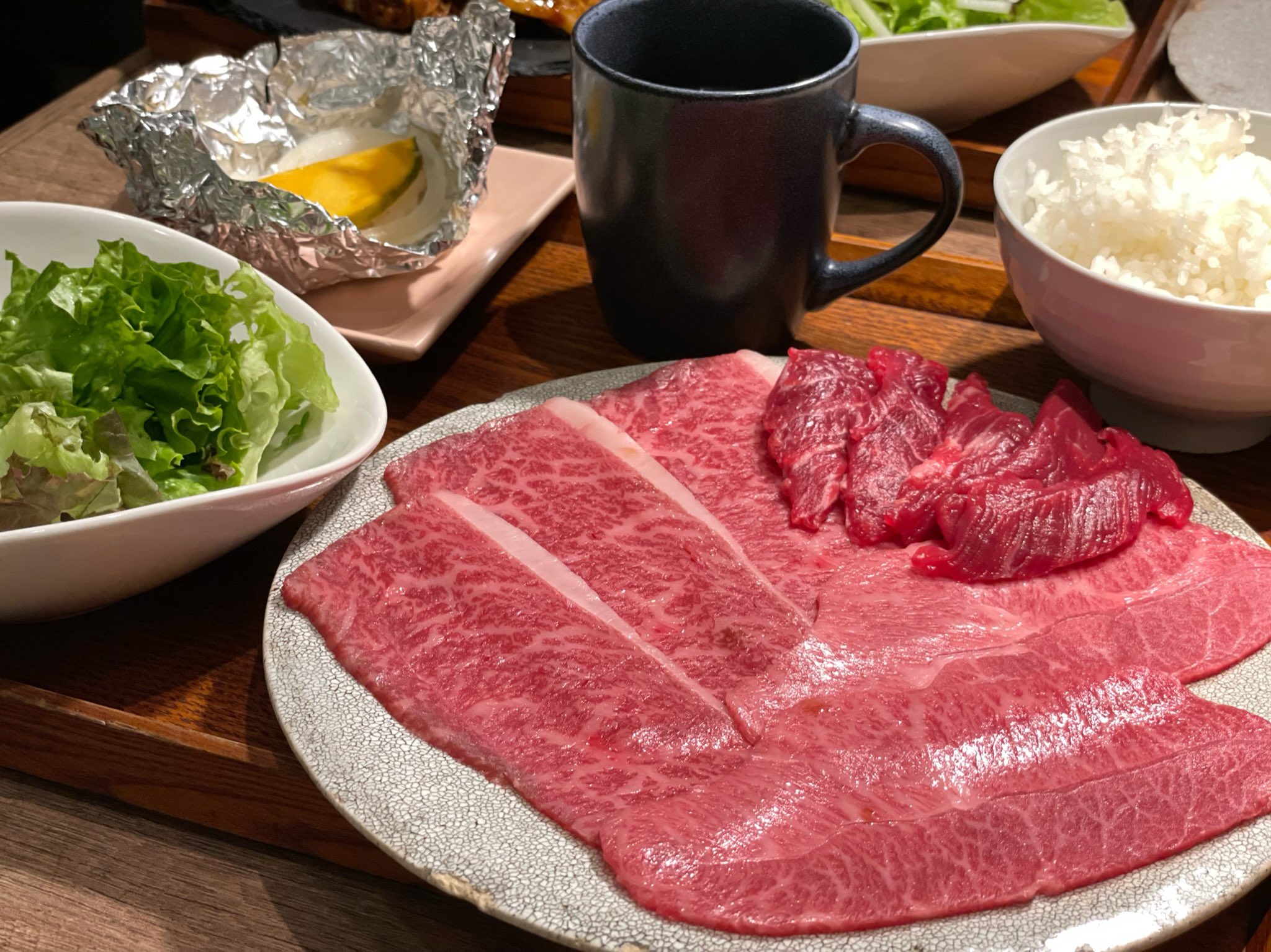 Adh広報スタッフの気まぐれ投稿 先日は豊洲の焼肉屋 猿楽さんに伺いました 肉は柔らかく旨味溢れて絶品 焼肉 屋っぽくない内観で 女子会や家族連れにも 換気もバッチリで 焼肉屋独特の煙や匂いも無く 服を気にせず楽しめます T Co