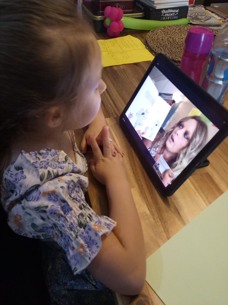 sarabilley's tweet photo. #TISMacao students are attentive, engaged and resilient online learners #growingwithgrit https://t.co/kqLimHdHWM