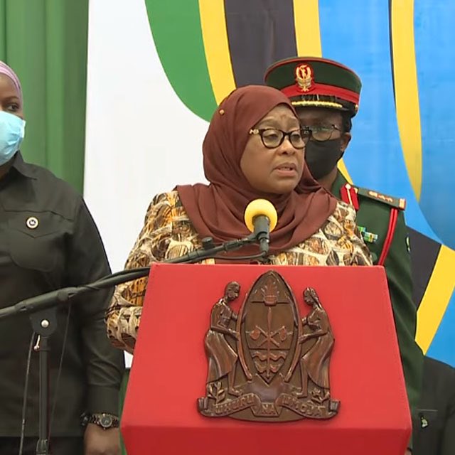 Hakingowi's tweet photo. 📍Dodoma

"Kuna baadhi yenu hamuheshimiani, hamusikilizani nendeni mkaheshimiane,DC anasema hili DAS  anasema hili, DED anasema hili mwingine anasema hili, mnavutana kwasababu fedha zinapoingia kila Mtu anataka amege fungu atie mfukoni mmoja akikataa mivutano inaanza"-Rais Samia https://t.co/eVOgYEoeWl