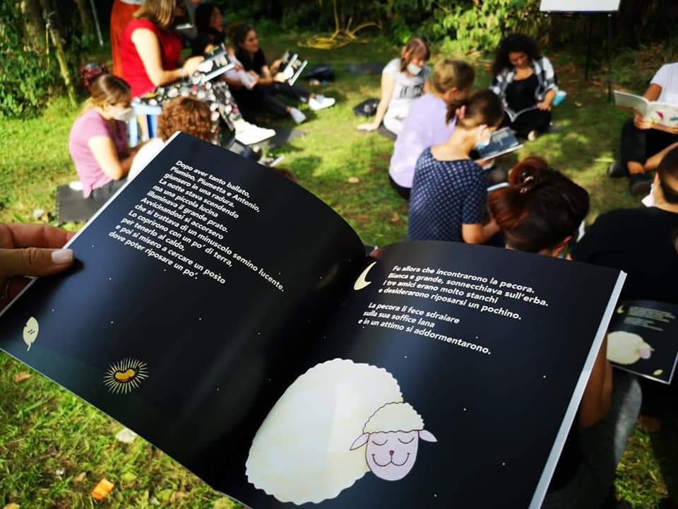 GesualdoEdizion's tweet image. In compagnia di #Piumino e #Piumetta per comprendere quanto importante sia la #musica / #Musicadovesei
#PaolaAnselmi
#libri #musica #musicoterapia