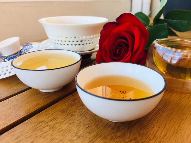 terredesthes's tweet photo. Décidément, ce oolong du Vietnam fait des heureux dans les blogs !
https://t.co/Lmdu5oOeek https://t.co/aGnM0Bic16