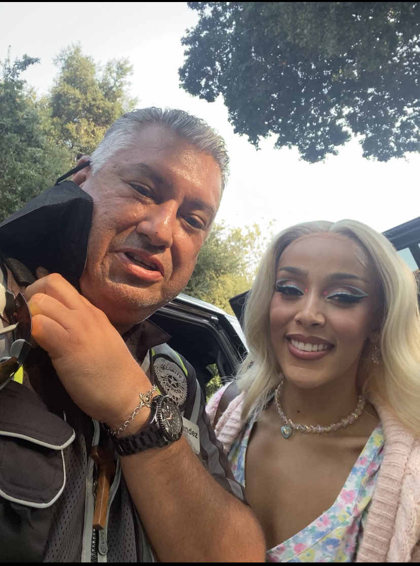 SteveH1721's tweet photo. All I could say is, sheโs so sweet! #DojaCat #FilmSecurity https://t.co/bL3oPUXD9z
