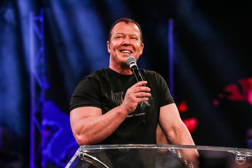 Dioneportucol's tweet photo. Pastor @atboshoff invited Pastor @glennschroder to encourage us that God is bigger than any giant we face! The devil cannot stop what God has ordained for us!!!
#GoliathMustFall
#Restoration2021 https://t.co/RjytfWXDLJ