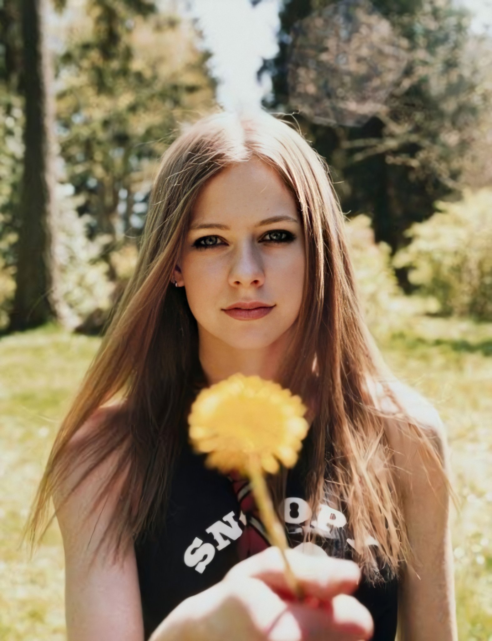                                                                    Happy birthday to Avril Lavigne  