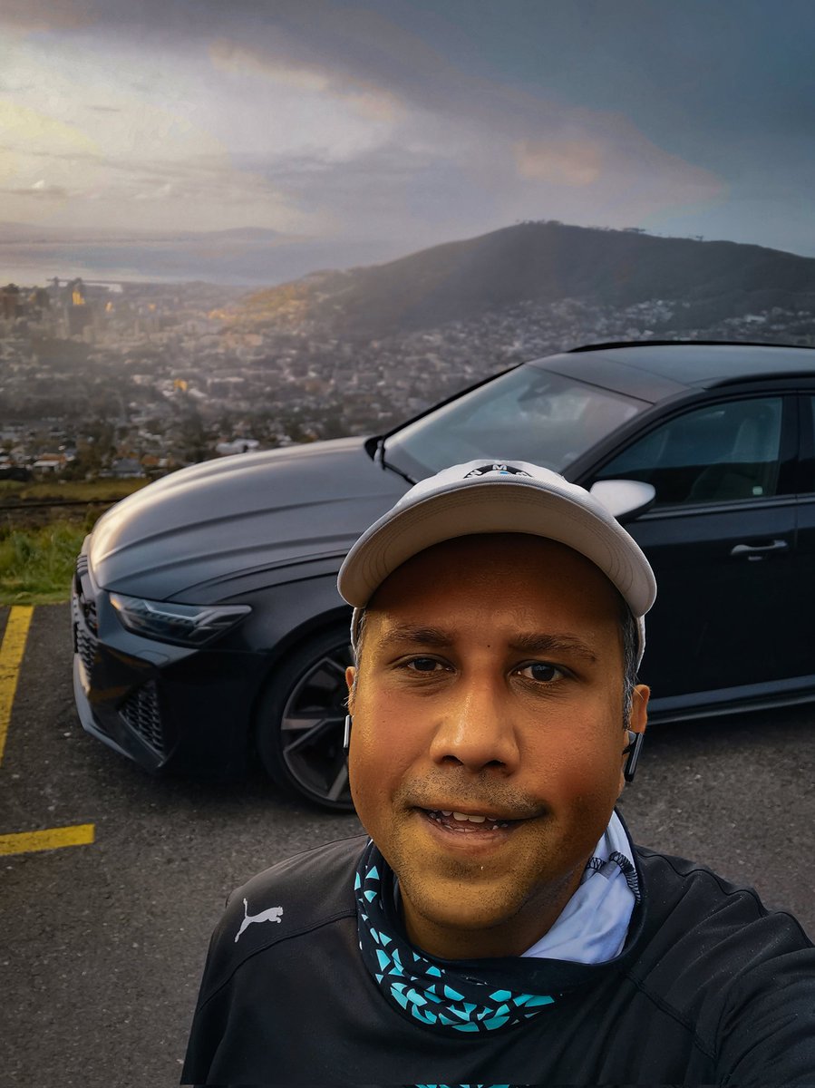 AMG133's tweet photo. I tend to make stupid decisions, like eating butter chicken and garlic naan the night before I go for a 5km run along table mountain.

Worth the pain of stomach cramps though. 

#MindTheCap https://t.co/FOallxSnB2