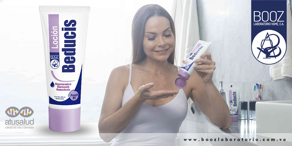 atusaludenlinea's tweet photo. Si hubo un año en el que sufrimos una gran quemadura y con el paso del tiempo nos ha aparecido un lunar, debes acudir inmediatamente con tu dermatólogo. Debemos prestar atención a nuevos lunares o a cambios significativos que sufran los que ya tenemos. →  @booz_lab #Beducis https://t.co/rvVBSJCvOa
