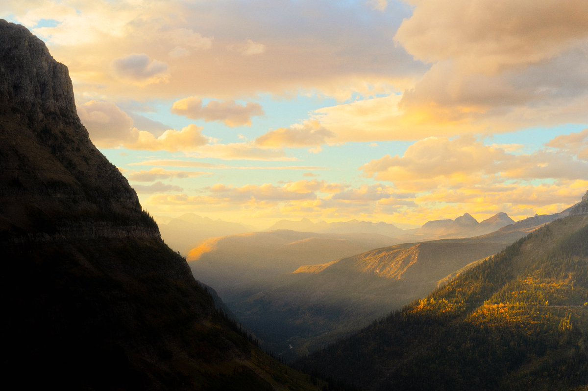 travellersplan's tweet photo. Glacier National Park is sooo pretty 🏔️ https://t.co/K1zCPhkT2a