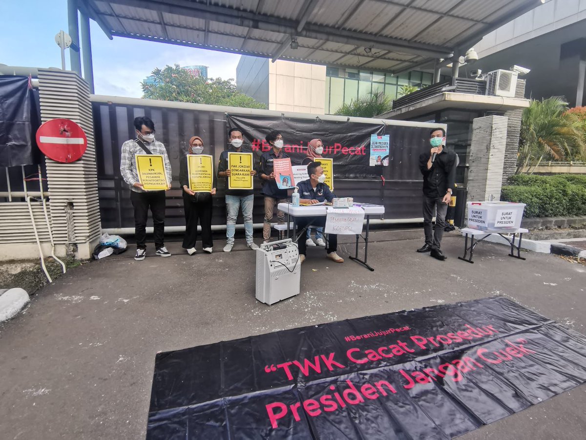 Berani Jujur Pecat tweet media