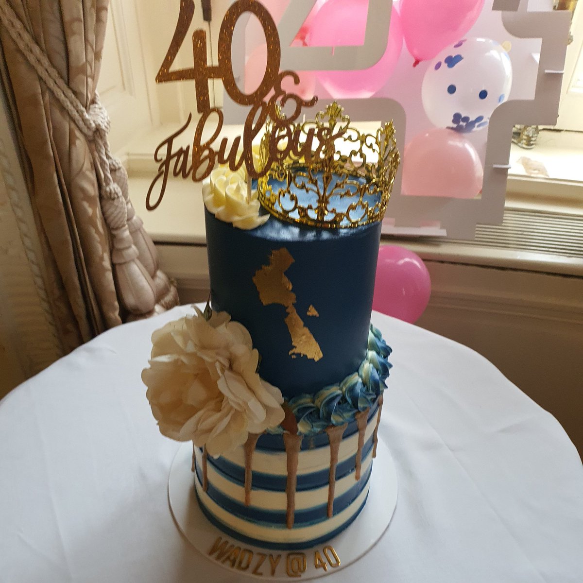 wandza100's tweet photo. 4th floor is Blessing I got to eat this amazing, mouth watering cake thanks to an amazing gift from @krystal_durrel who also chose #cakehaven thank you for such a beautiful cake π #40andfabulous #lutonhoo #septemberbaby https://t.co/yDHiB9G1IZ