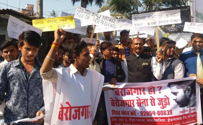 #railway_groupd_examdate
Aaj date nahi to physical protest ke liye bhi ready rehna #railway_groupd_examdate