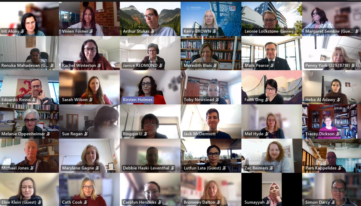 VolunteeringAus's tweet photo. Volunteering Australia's priorities, decisions, policies, and activities are informed by evidence and research. VA is excited to be establishing a new National Volunteering Research Network. The first meeting was held on 23 September with 40 attendees. https://t.co/gDW2j2DmuH https://t.co/AzpxokSm6g