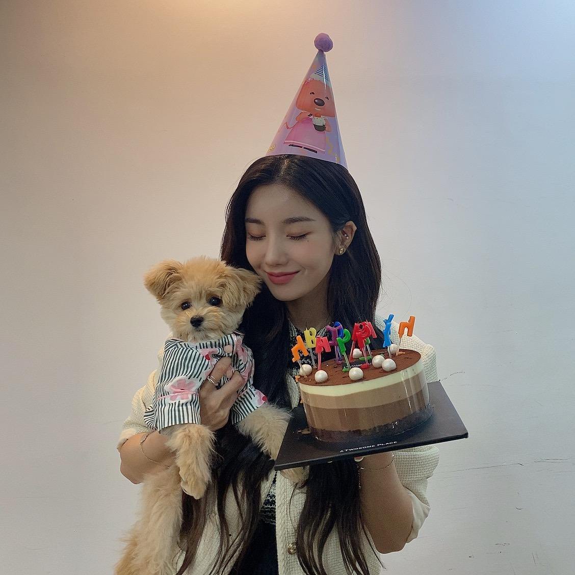 eblovesicecream's tweet photo. 2021 가장 따뜻한 사진 1위 https://t.co/4nOqZjhDNw