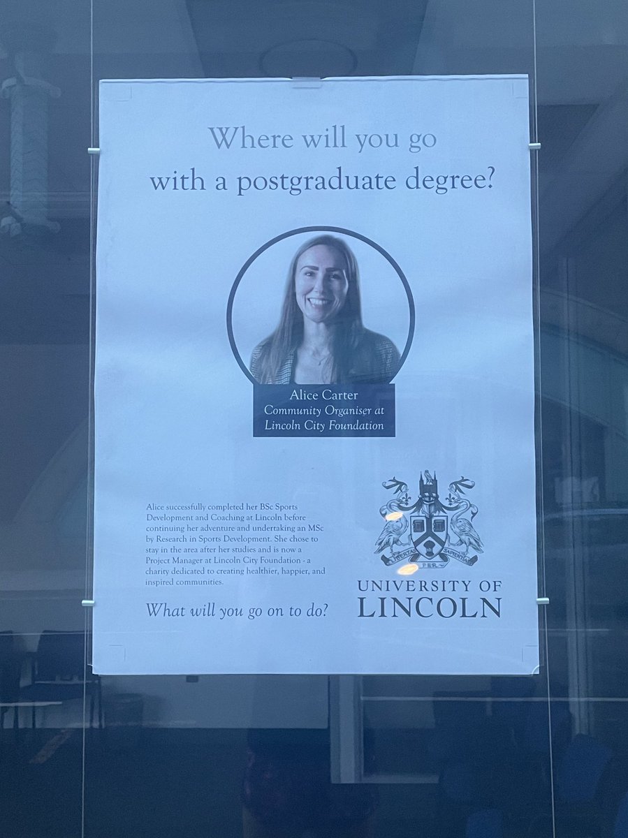 _AliceCarter_'s tweet photo. Hello 30… 👋🏻🎂
Birthday morning run done - did a double take when I spotted my own face as I ran past the windows @unilincoln… a timely reminder of where the last decade has taken me #birthdayrun #hellothirty https://t.co/412yRJtr3b