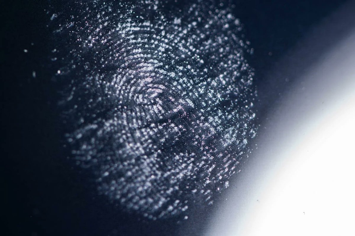 ProcivisAG's tweet photo. „Nach dem Nein zur E-ID sind sich praktisch alle über die Grundsätze für eine Neuauflage einig: datensparsam, dezentral und vom Staat herausgegeben.“ Op-Ed @NZZ by @ProcivisAG CEO Daniel Gasteiger  https://t.co/7svYGPNtgN https://t.co/DhGcRBc6s5