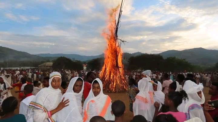HenokProphet's tweet photo. እንኳን ለመስቀል ባዓል አደረሳችሁ አደረሰን 
Happy 🇪🇹Ethiopian Cross Holly day https://t.co/U0Esgdltf6