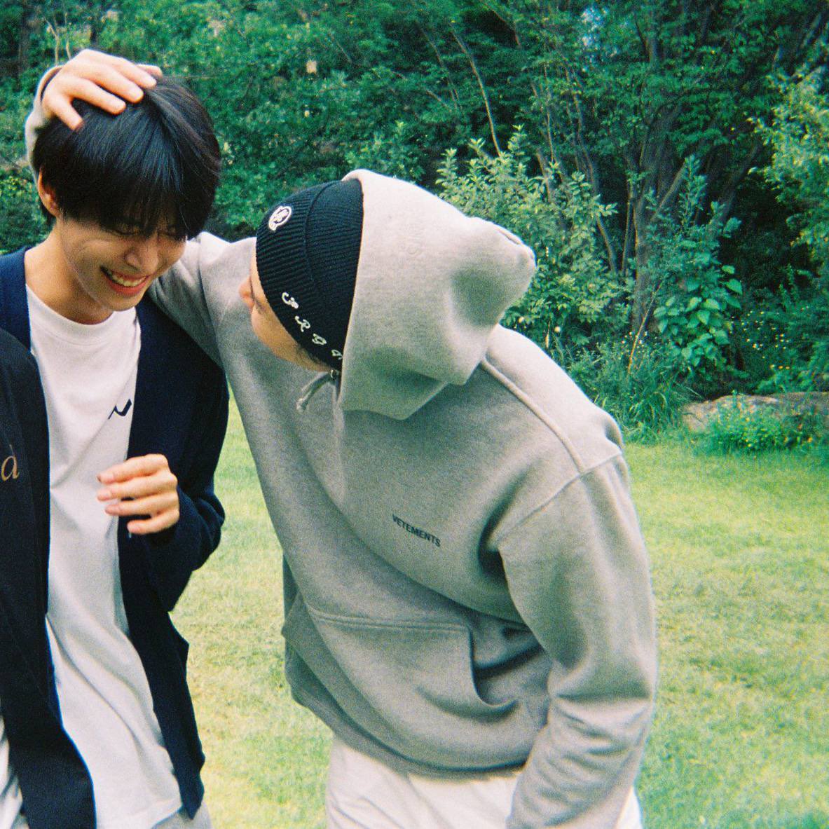 hoengcha's tweet photo. GAYS https://t.co/3xRa3d7RSN