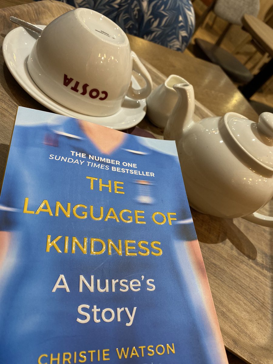NurseNicholasSW's tweet photo. Wide awake since 02:30… a stroll through the park and now some quiet reading before the 1st day of my 1st University module #PUNC21 #NRS410 #decaftea #studentnurse #reading #reflection https://t.co/62sttnuTBA