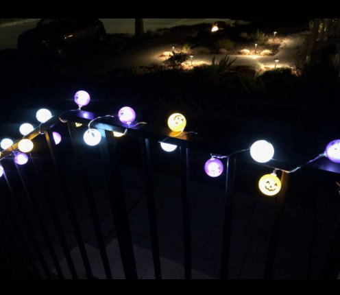 EvaGrac79500296's tweet photo. love the colors and the faces.
#Halloweenlights https://t.co/UKZCTxiHFy