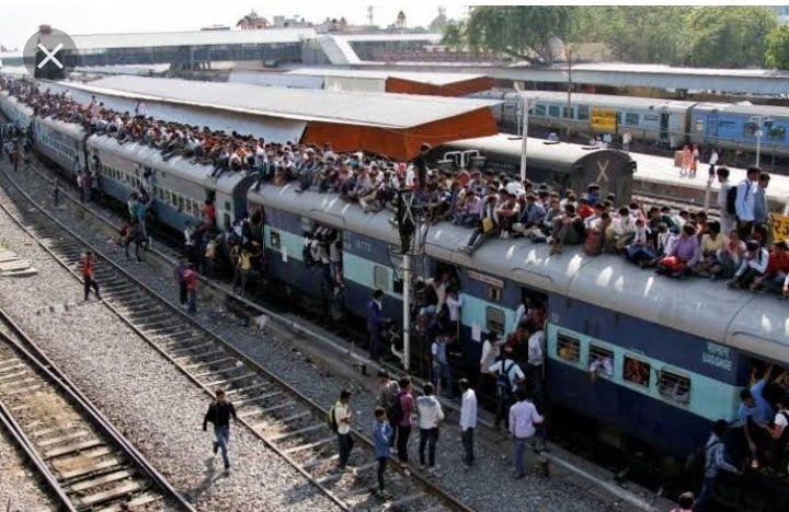 MEGAfansNlgonda's tweet photo. #railway_groupd_examdate
It seems that the ( Modi ) government of our country is afraid that if he has taken the examination of RAILWAYS, then this sight should not be seen https://t.co/FddfXDtNW7 https://t.co/XOT2ZgaGTG