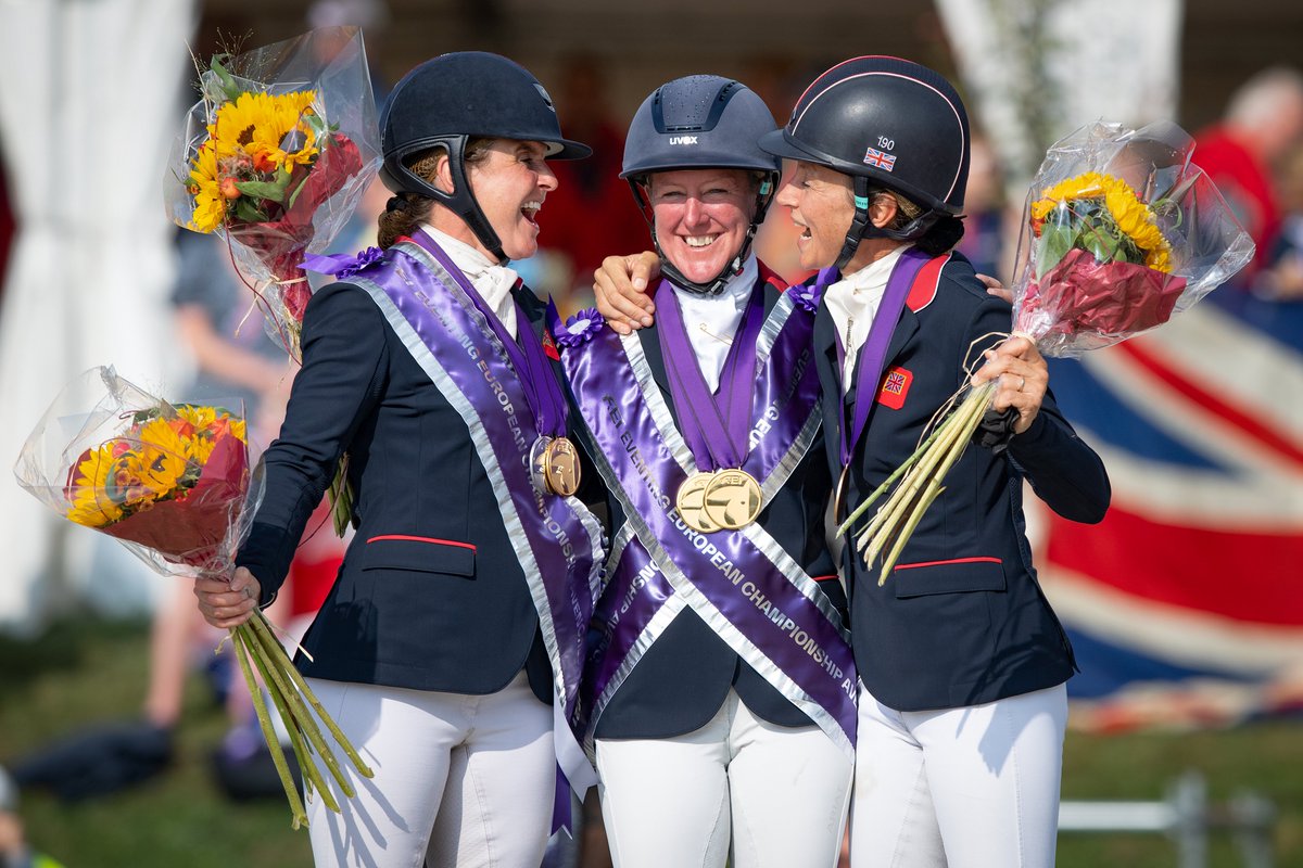 Here come the girls! 💃

Three OUTSTANDING females took the podium as their own on an unforgettable day of equestrian sport. 🤩

Nicola, Piggy, Sarah… we salute you! 🙌

📸 ©FEI/ Richard Juilliart

#RideTheMoment #FEIEuros2021