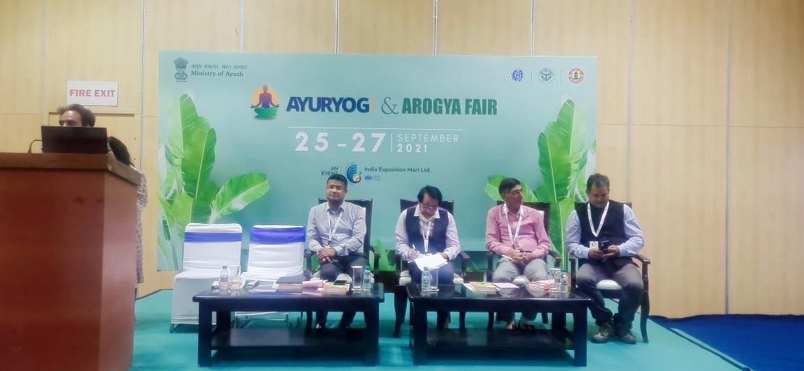 AIIA_NDelhi's tweet photo. AyurvedaDay2021-36DaysLeft
AYURYOG EXPO- World Assembly on Ayurveda, Yoga, Naturopathy 2021 at India Expo Center, Greater NOIDA: Dr. Prasanth D from AIIA delivered key note address in a scientific session
#ayurvedaday2021
#AzadiKaAmritMahotsav
@moayush @secymoayush @drprasanthd https://t.co/MrYem7uJzc