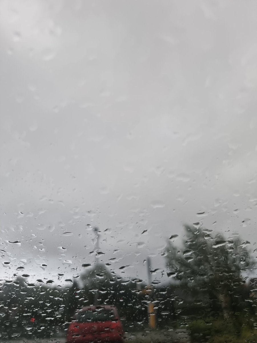 Callum_SEND's tweet photo. First day of trousers and my raincoat is on 😫 I hate this time of year!! 🌧 �� #MadeForSunshine https://t.co/PKYKeVVwin