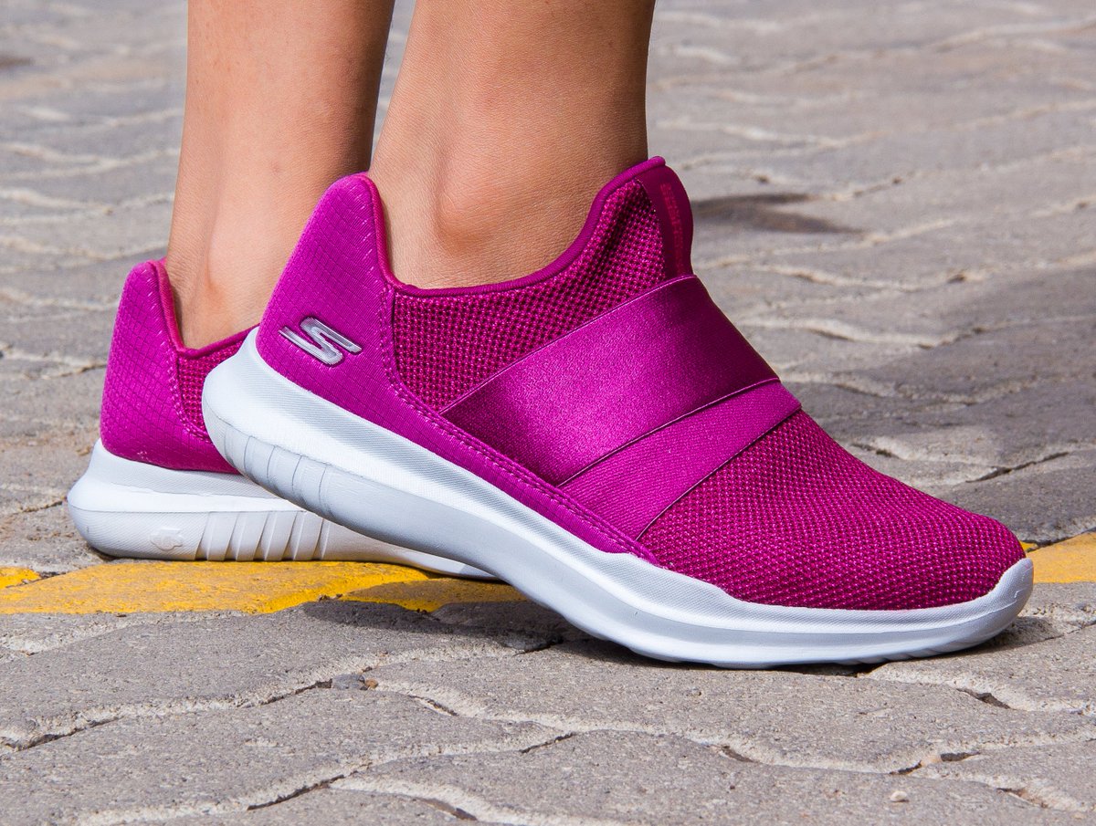 Skechers GOrun MOJO™ - Mania pink is a well-cushioned, lightweight trainer perfect for a variety of workouts in and out of the gym.  #skechersperformance #skecherske