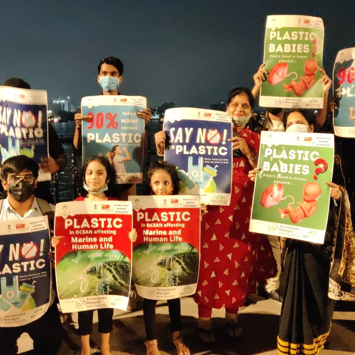 GreenIndiaClub's tweet photo. Our baby supporters.
These lil cuties added a lot of fun in our "Youth Against Plastic" campaign organised by @GreenIndiaClub in collaboration with @nykhyderabad under @IndiaSports . Powered by Terminate Hunger &amp; @edventurepark .

#SundayFunday #TankBund @TelanganaToday https://t.co/UNld9D0WRE