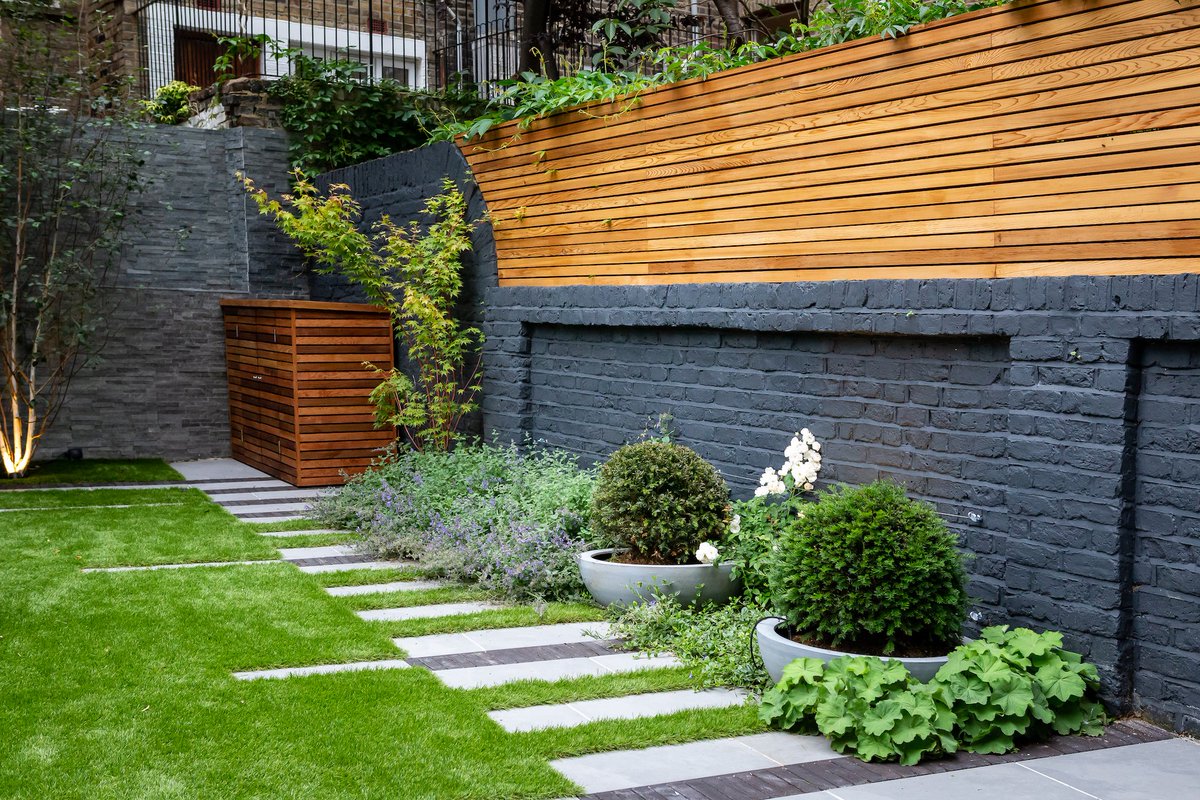 acaciagardensuk's tweet photo. Trellis Installation
The neighbours overlook the garden, so the trellis helps provide privacy for the client. Photography by
Eleanor Walpole
#trellis #trellisinstallation #fencing #fencinginstallation #landscaping #landscaper #LondonIsLovinIt
https://t.co/QQlV8J95HE https://t.co/LbtVTToneE