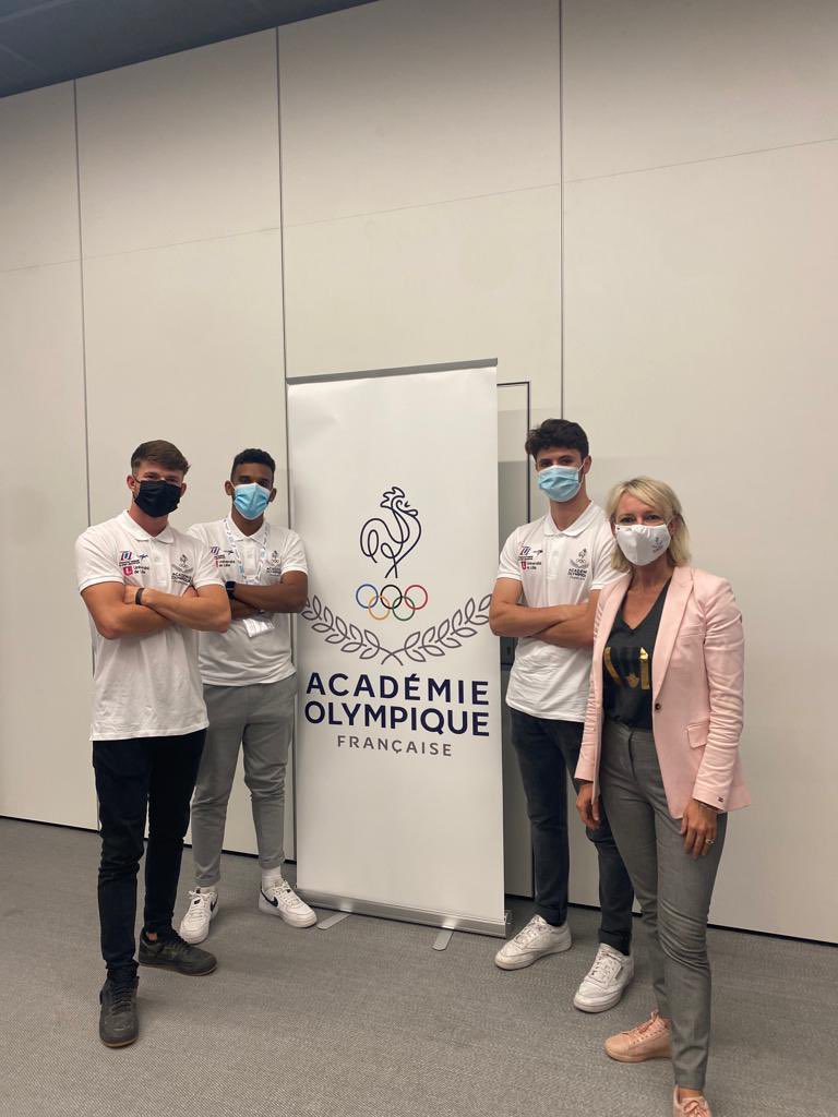 AMOS_Lille's tweet image. Trois de nos AMOSciens ont eu la chance de participer à la #SOU2021 autour de l’héritage de Paris 2024 🏟

Merci à tous les organisateurs de ce bel événement 👟

#ANOF #WeareAMOS