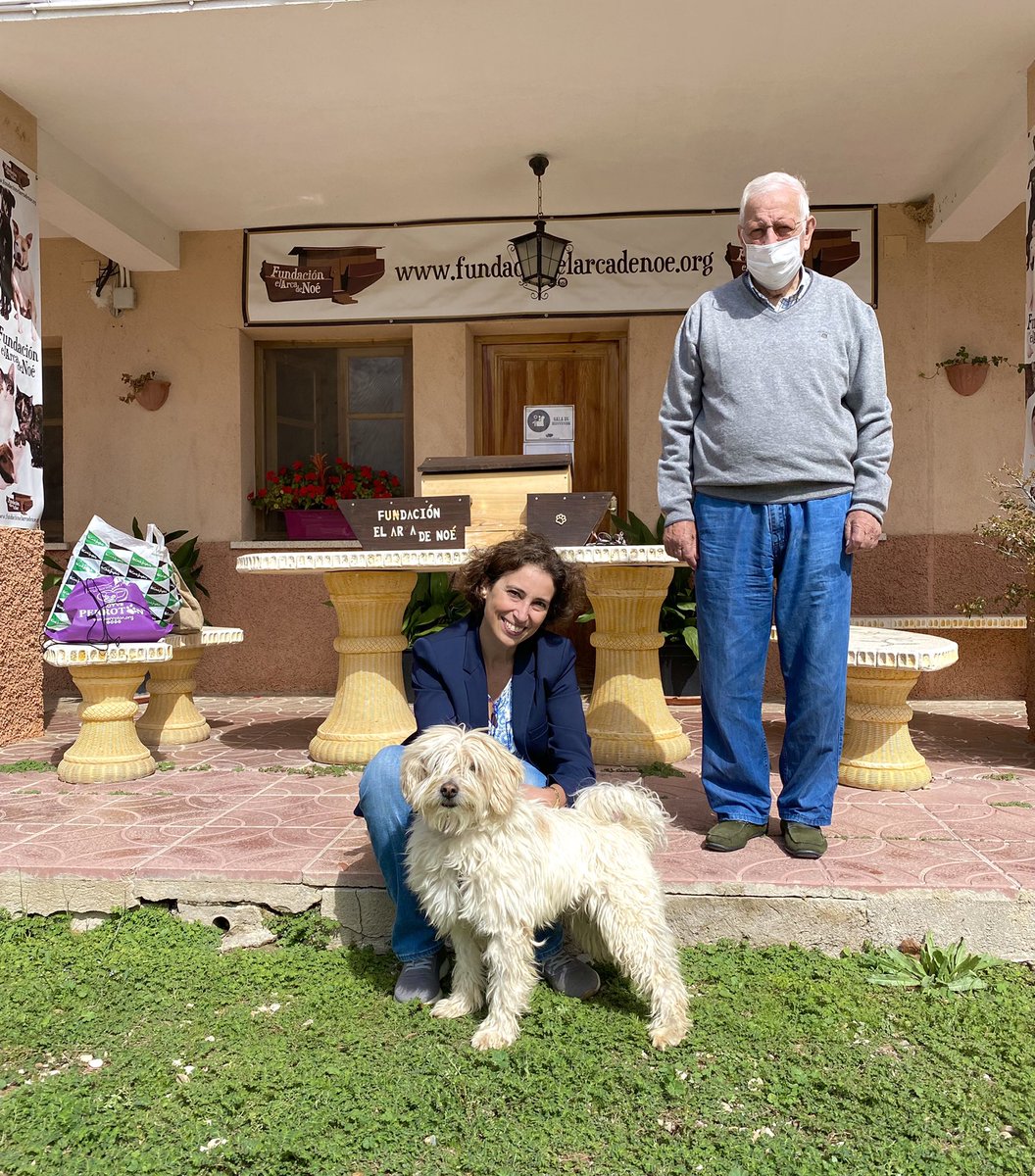 fundarcanoe's tweet photo. Nuestro simpático y #cariñoso #seniordog #coconoe 🐾ha encontrado su #familia !#adoptado ..  Dios te bendiga #nueveaños #todaunavida espíritu de #cachorro 🌺🙏🏿💝 ya te estamos extrañando…#love gracias  amigos @xanceda por vuestro apoyo,#yoguresporlaadopcion https://t.co/bmNdnIf56B