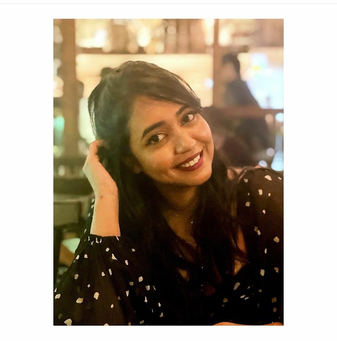 . @Hithaceee shares this sweet picture of herself clicked by husband @krikified