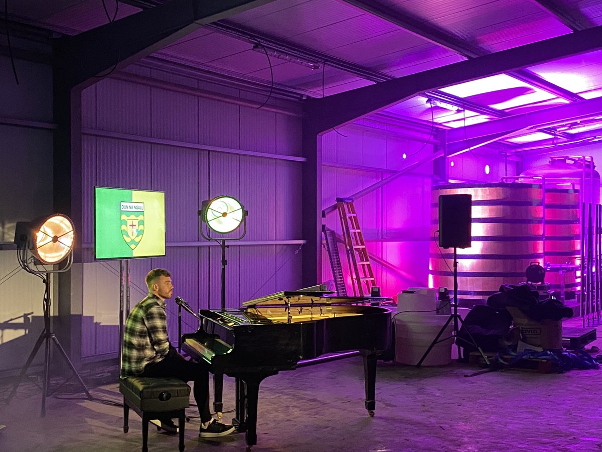 JamesSliabhLiag's tweet photo. Class day yesterday filming an upcoming music show with the filling and barrel store being converted to 3 different sound stages including @intheirthousand https://t.co/p54me6yIEw