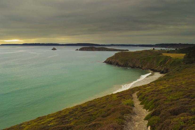 Channel_Manche's tweet photo. On the occasion of #WorldTourismDay, discover our projects developing tourism in the Channel area! 
A thread 🔽
1⃣ @BioculturalT is organising the @HomewardBfest this weekend in Sussex - and received a Royal visit this summer!
More on our website: https://t.co/AZwvvCwXEv https://t.co/8YDYSHdyjp