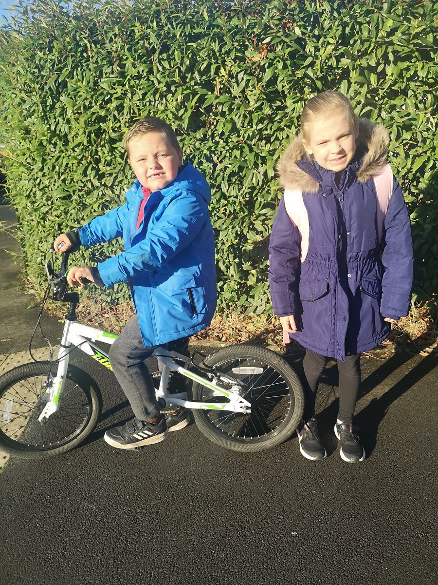 stapleton_jen's tweet photo. Day 1 of #biketoschoolweek isabella chose to walk today but jaxson thoroughly enjoyed riding his bike this morning @YGCwmbran https://t.co/pKmdZ3n94K