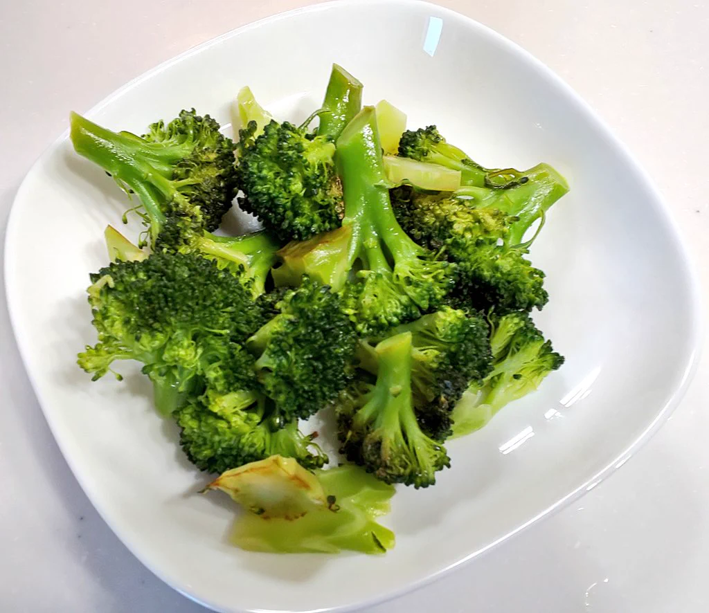 凄く簡単でお手軽！めちゃくちゃ美味しいという、ブロッコリーの食べ方！