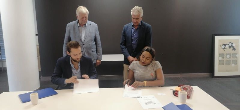 <a href="/BUKUworld/">BUKU</a> signed a contract with Kenya National Association of Private Colleges (Kenapco) at the Embassy of the Netherlands in Kenya opening a world of knowledge and opportunities to 260.000 students in Kenyan vocational and higher education. 🇰🇪 
👏👏👏